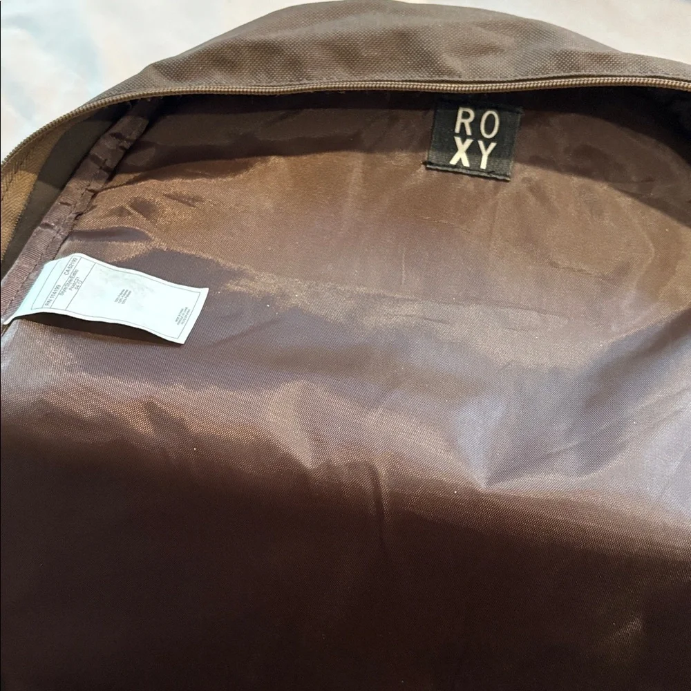 This is a Roxy Shadow Swell Printed Backpack 24L